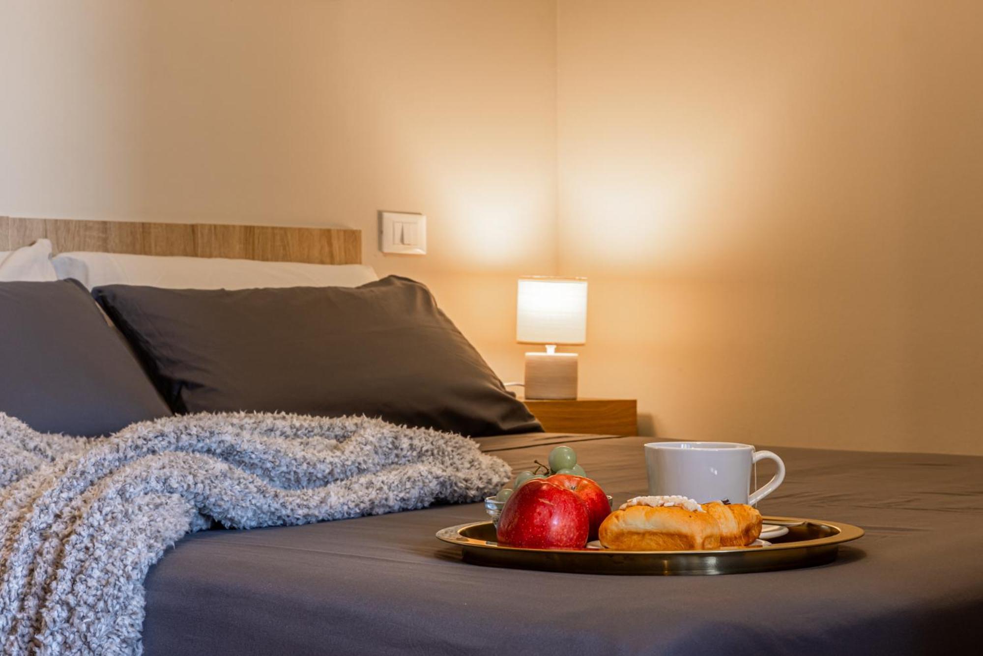 Comfort Home Rho Fiera Экстерьер фото